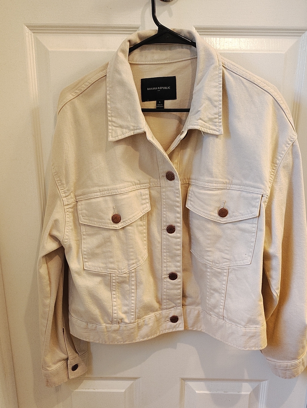 Banana Republic Factory Women's Cream Button-Front Jean Jacket L
